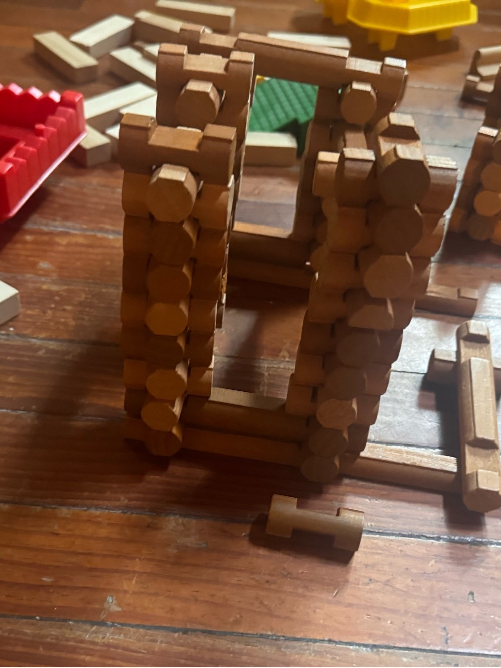 Lincoln logs  Wooden Log Building Toy Set - Brown